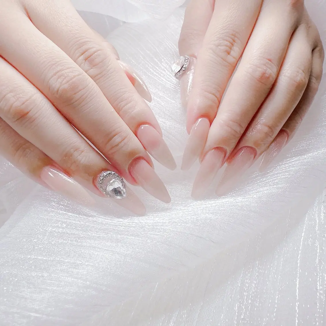 ネイル ハンドネイル Nailsalon Re: Annaのネイルデザイン