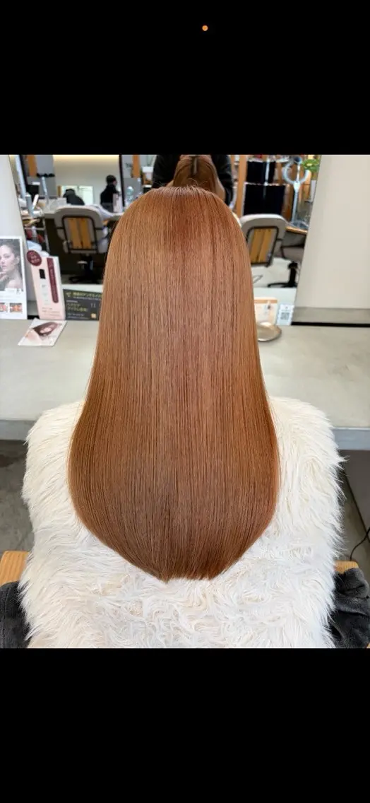 ロング ヘアカラー TEMIL HAIR 彩香のヘアスタイル