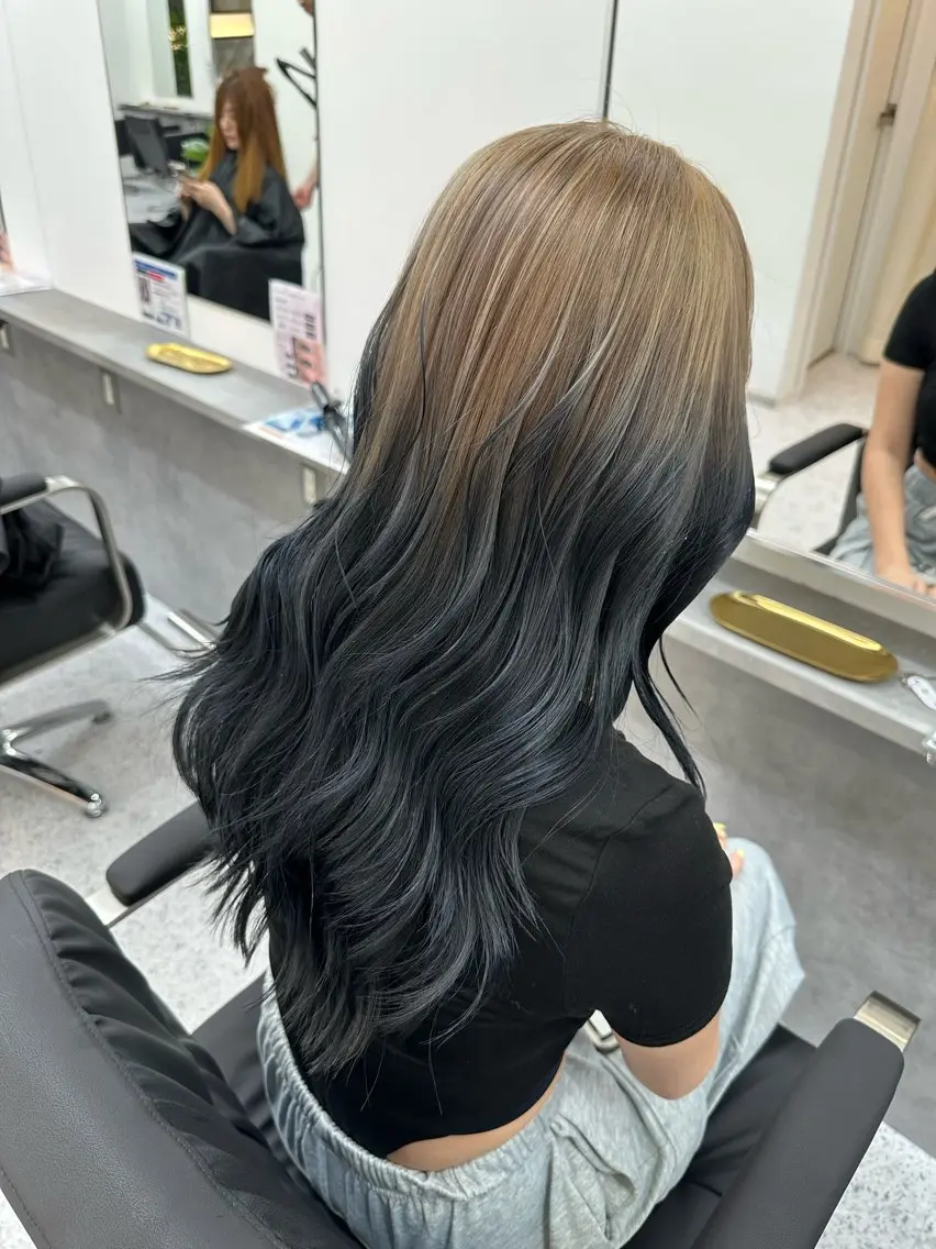 ロング カラー ヘアアレンジ ヘアカラー トリートメント 久米 治仁のヘアスタイル