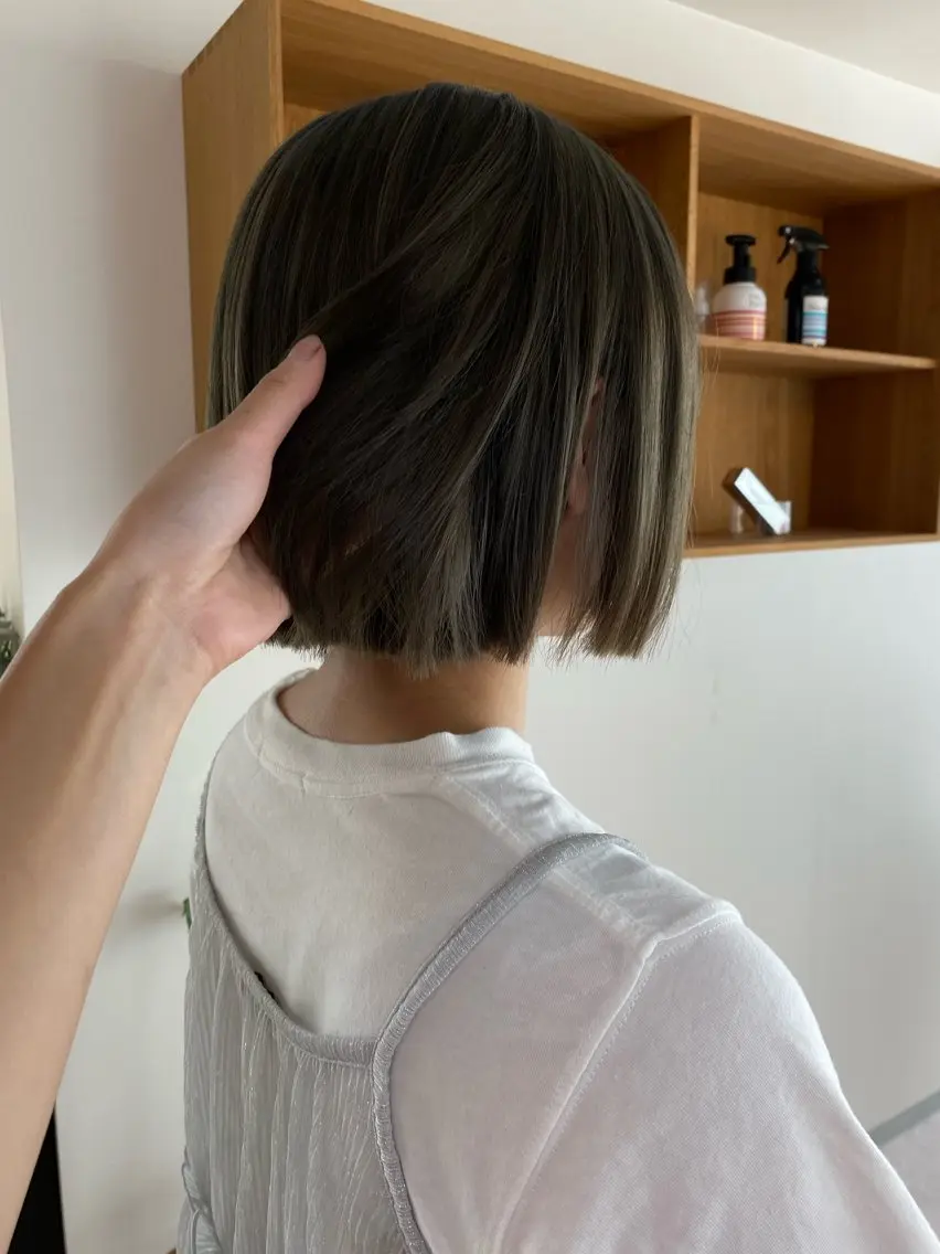 ミディアム ヘアカラー iroha/ n.w.h🎀のヘアスタイル
