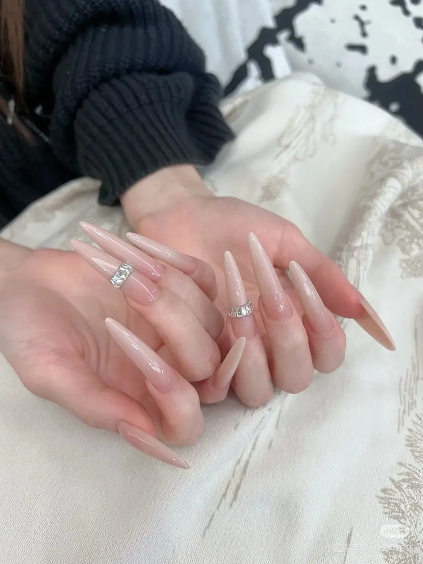 ネイル フレンチネイル ガラスフレンチ キラキラネイル 韓国ネイル ロングネイル ハンドネイル star nail salonのネイルデザイン