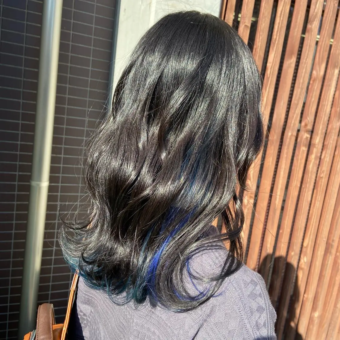 ロング カラー 黒髪 ブルーカラー ブルーブラック 💜推しインナー カラー/菊池柊真💜のヘアスタイル