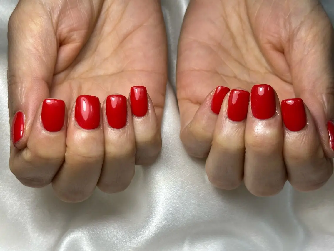 ネイル オーロラネイル フットネイル フレンチネイル ジェルネイル マグネットネイル ハンドネイル kiki nail たまプラーザのネイルデザイン
