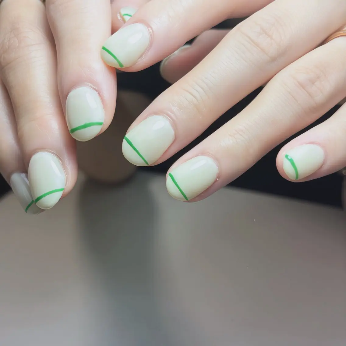 ネイル フットネイル 氷ネイル・うるうるネイル マグネットネイル ニュアンスネイル シンプルネイル ハンドネイル nail salon anoneのネイルデザイン