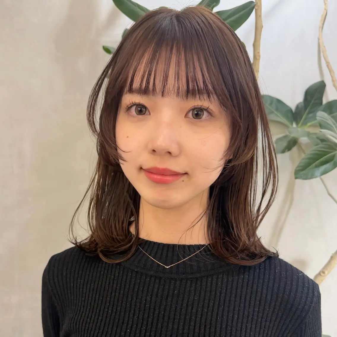 ミディアム カラー 顔周りレイヤー꙳⋆ ミディアム⌇SAKIのヘアスタイル