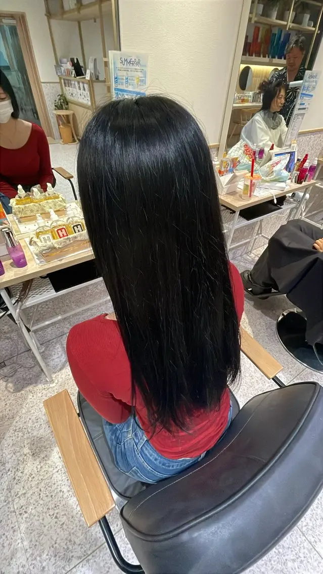 ロング カラー 黒髪 ブルーカラー 透明感カラー ヘアカラー 柳井 希美のヘアスタイル