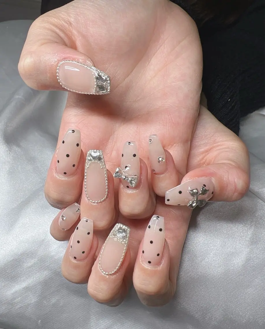 ネイル 長さ出し グラデーション 卒業式 キラキラネイル マグネットネイル ハンドネイル Lee Nailsのネイルデザイン