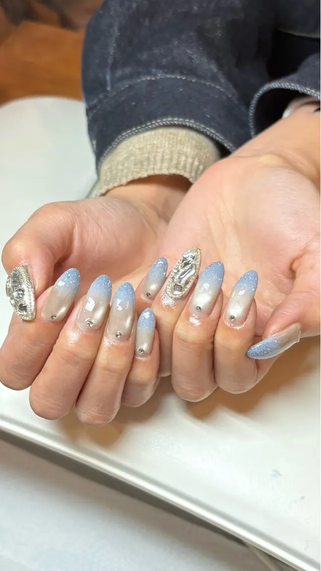 ネイル グラデーション ラメ(グリッター) ラメグラデーション マグネットネイル ハンドネイル Lily Nailのネイルデザイン