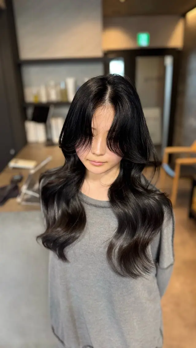 ロング カラー ヘアアレンジ グレージュ 韓国風ヘア レイヤーカット トリートメント カット ヘアカラー トリートメント ヘッドスパ ヘアセット 韓国ヘア指名率 No. 1小堀京介のヘアスタイル
