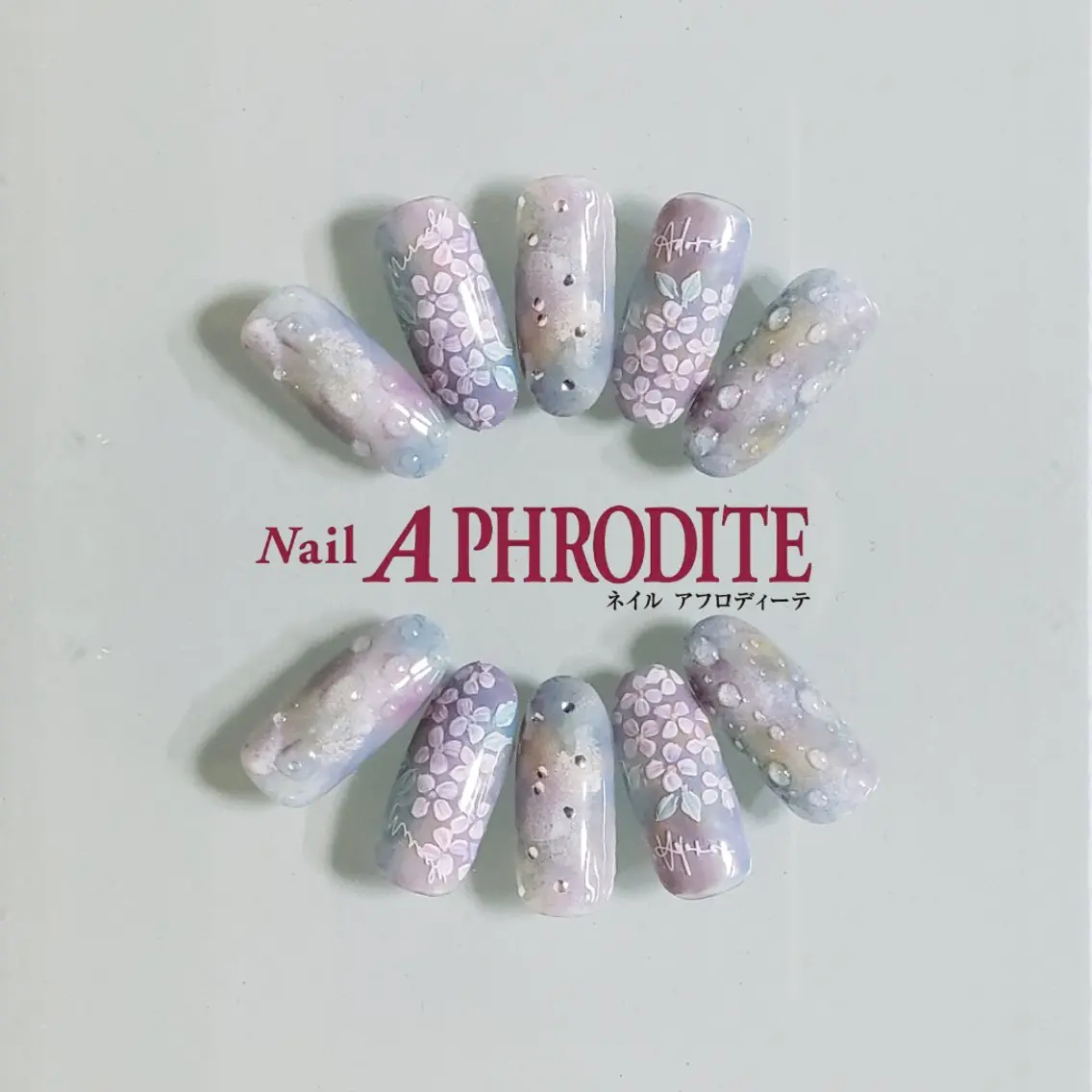 ネイル ジェルネイル ニュアンスネイル スカルプネイル ソフトジェル ネイルチップ ハンドネイル Nail Aphroditeのネイルデザイン