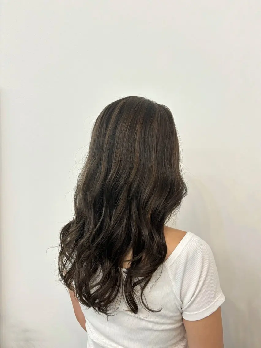 カラー 八巻媛香/ レディースカットのヘアスタイル