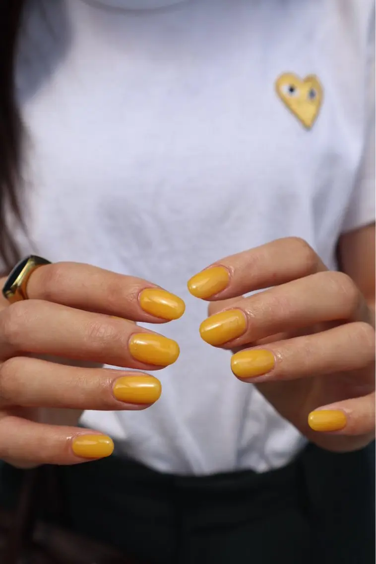 ネイル オレンジ 黄色 ハンドネイル chika ／ nailのネイルデザイン