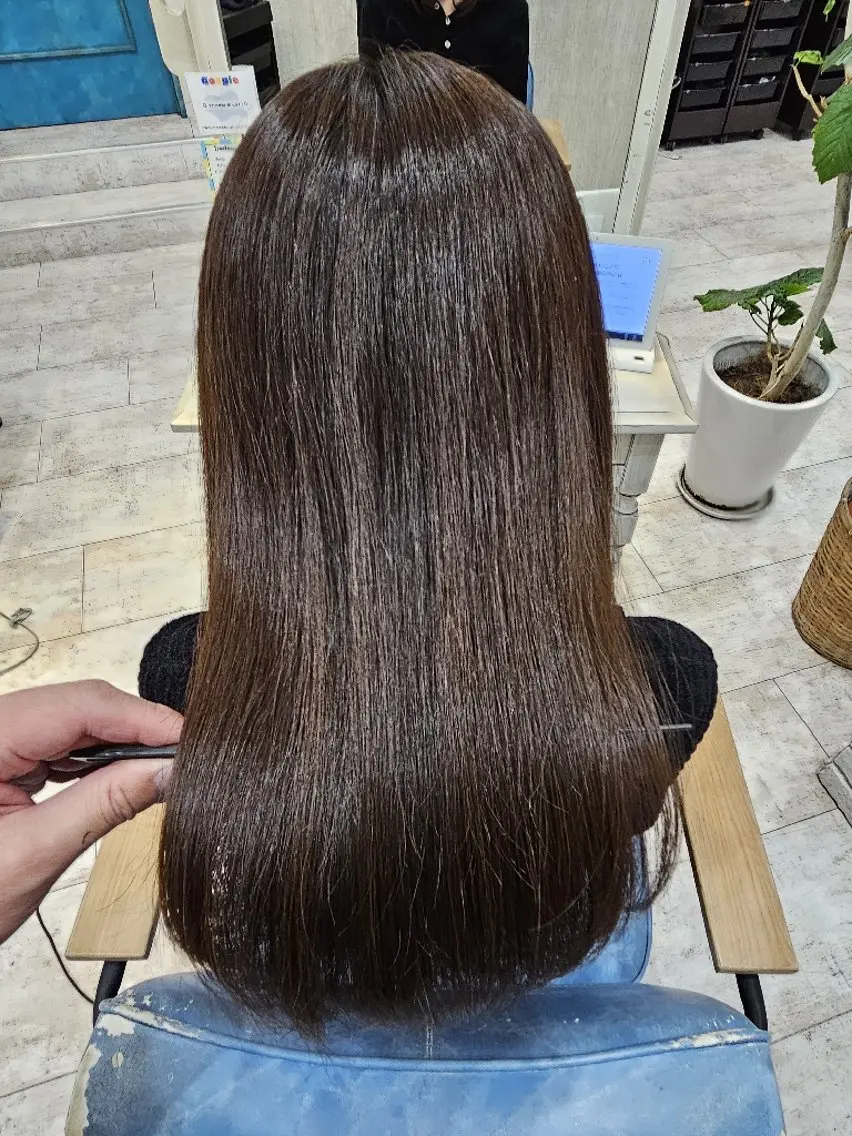セミロング カラー 顔周りカット 髪質改善 レイヤーカット トリートメント カット ヘアカラー トリートメント レイヤー×艶髪特化 代表 西村功平のヘアスタイル