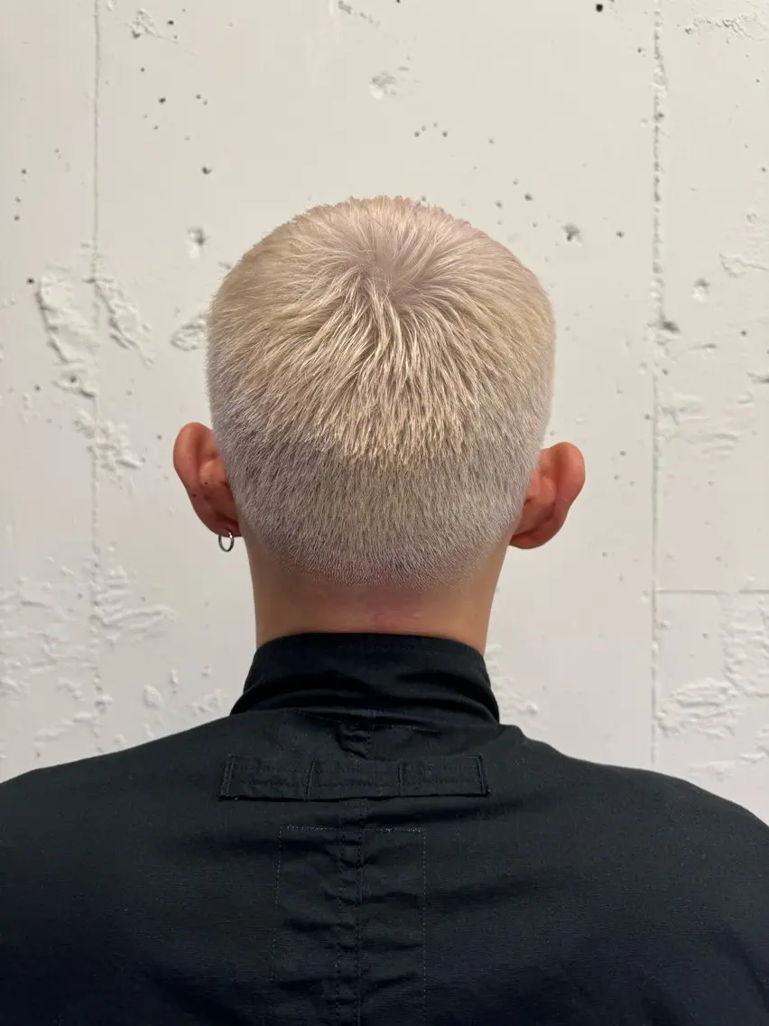 💈3回目以降💈カット＋ブリーチ抜きっぱブロンド(メンズカラー、ブリーチ、ケアブリーチ、抜きっぱなし、ブロンド)の写真