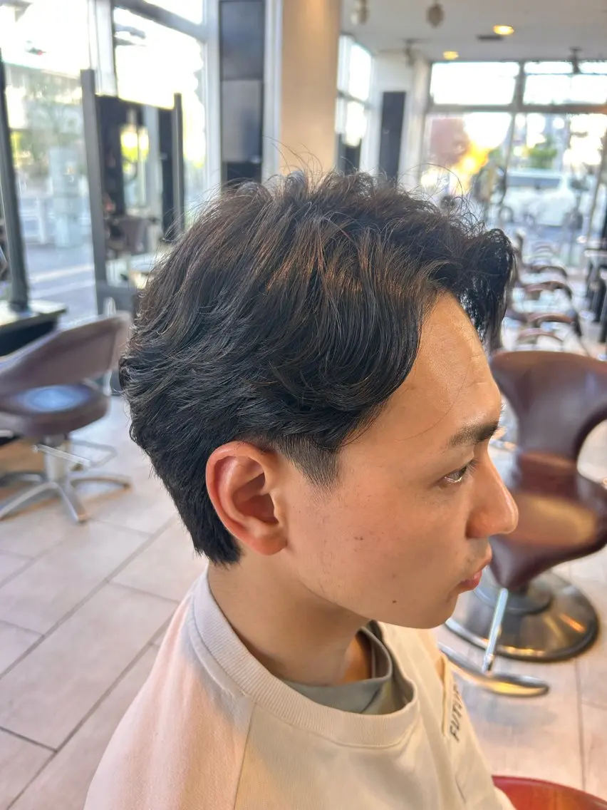 ショート パーマ メンズ センターパート フェザーパーマ メンズパーマ ショートヘア カット パーマ 🍁メンズ特化美容師 /関根玲空🍁のヘアスタイル
