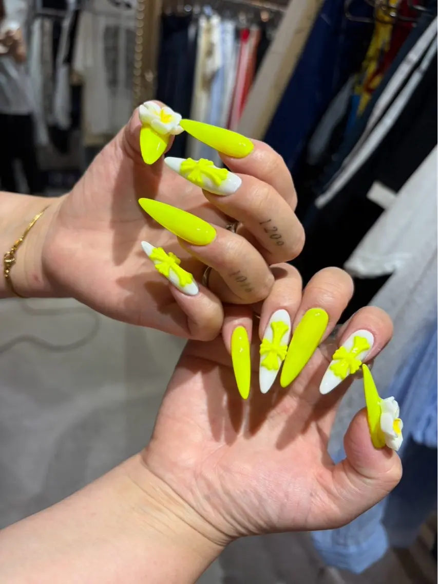 ネイル ハンドネイル フットネイル Funnail. AYAのネイルデザイン