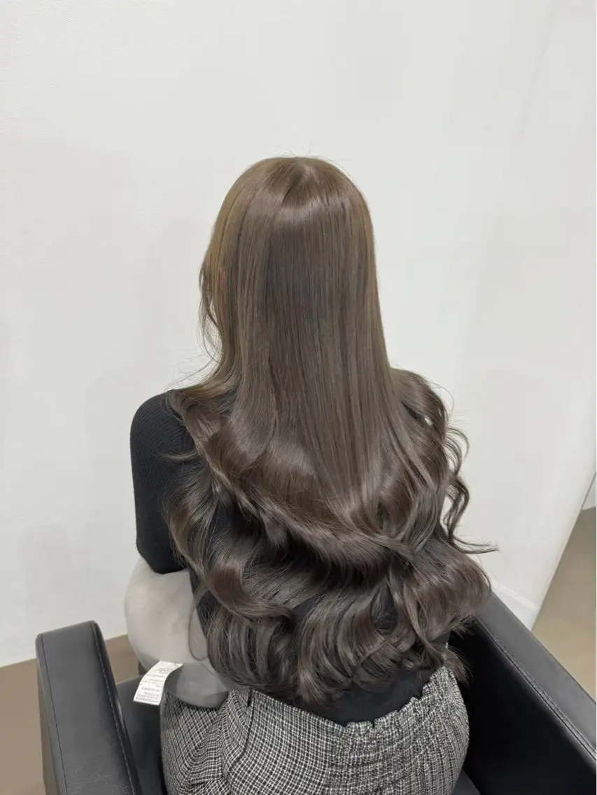 ロング カラー 透明感カラー ヘアカラー トリートメント ioe  三宮 / 羽海のヘアスタイル