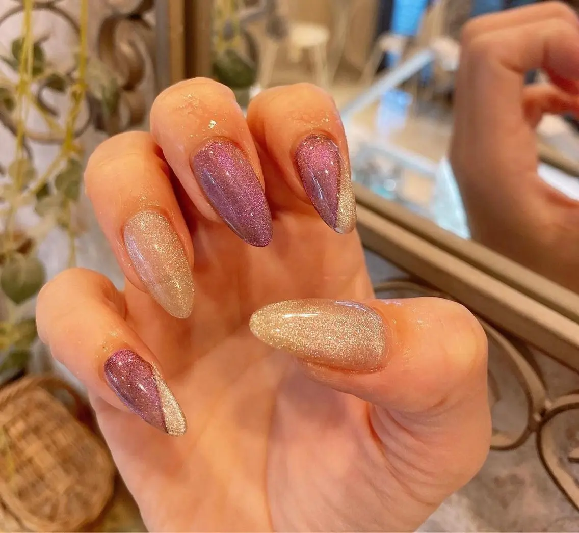 ネイル フレンチネイル ミラーネイル 斜めフレンチ coco nailのネイルデザイン