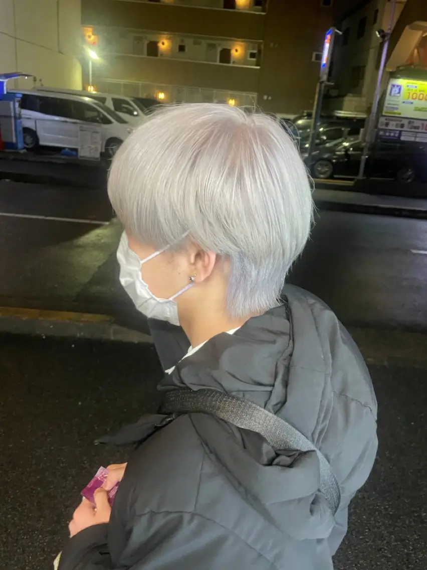 カラー メンズ ハイトーンカラー りゅうたのヘアスタイル