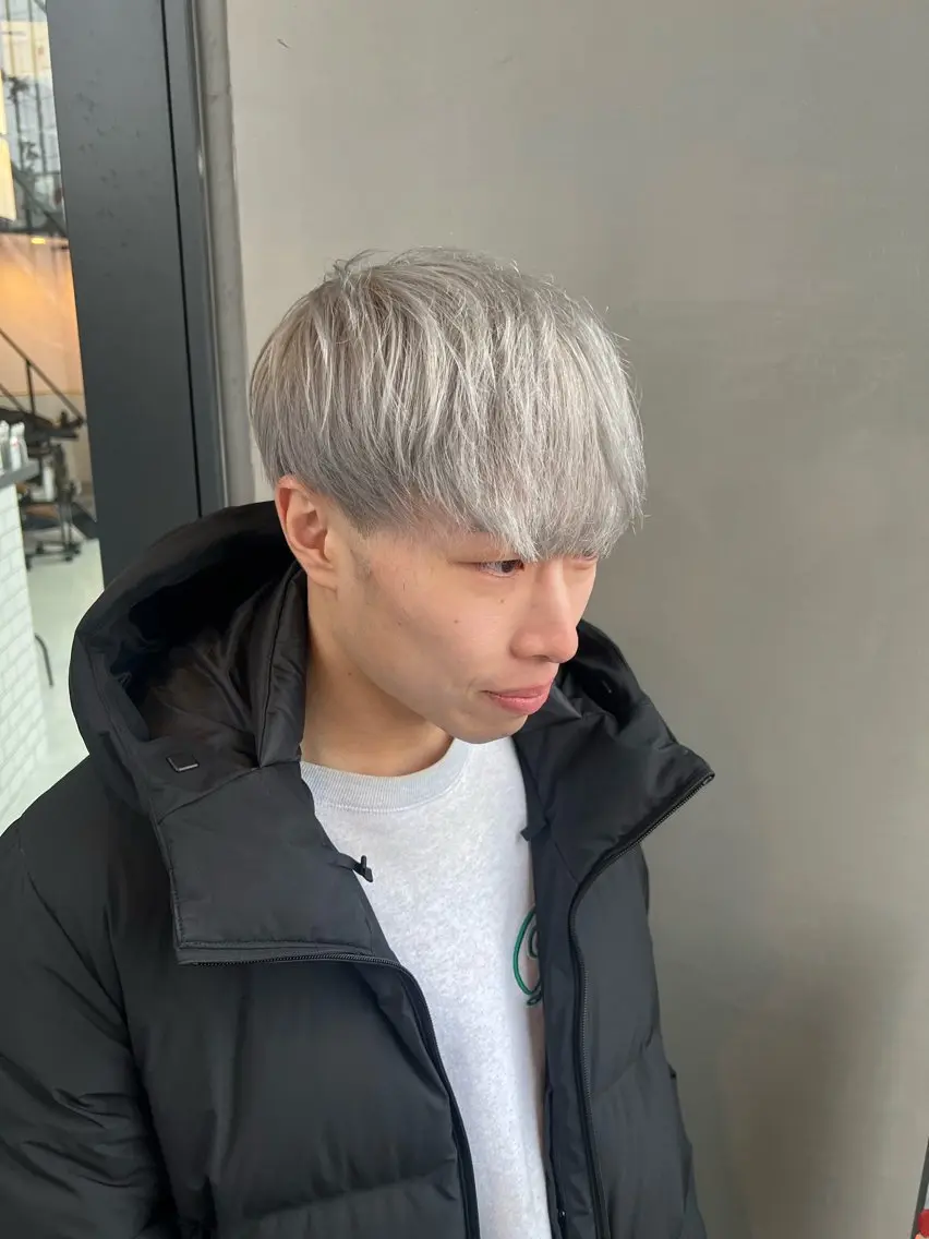 カラー メンズ ヘアカラー トリートメント ダブルカラー寒色系 ボリューム改善ハヤトのヘアスタイル