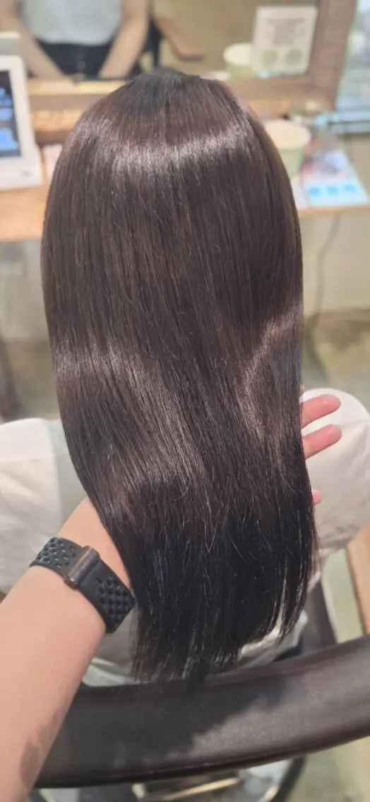 セミロング 谷岡 沙也佳のヘアスタイル