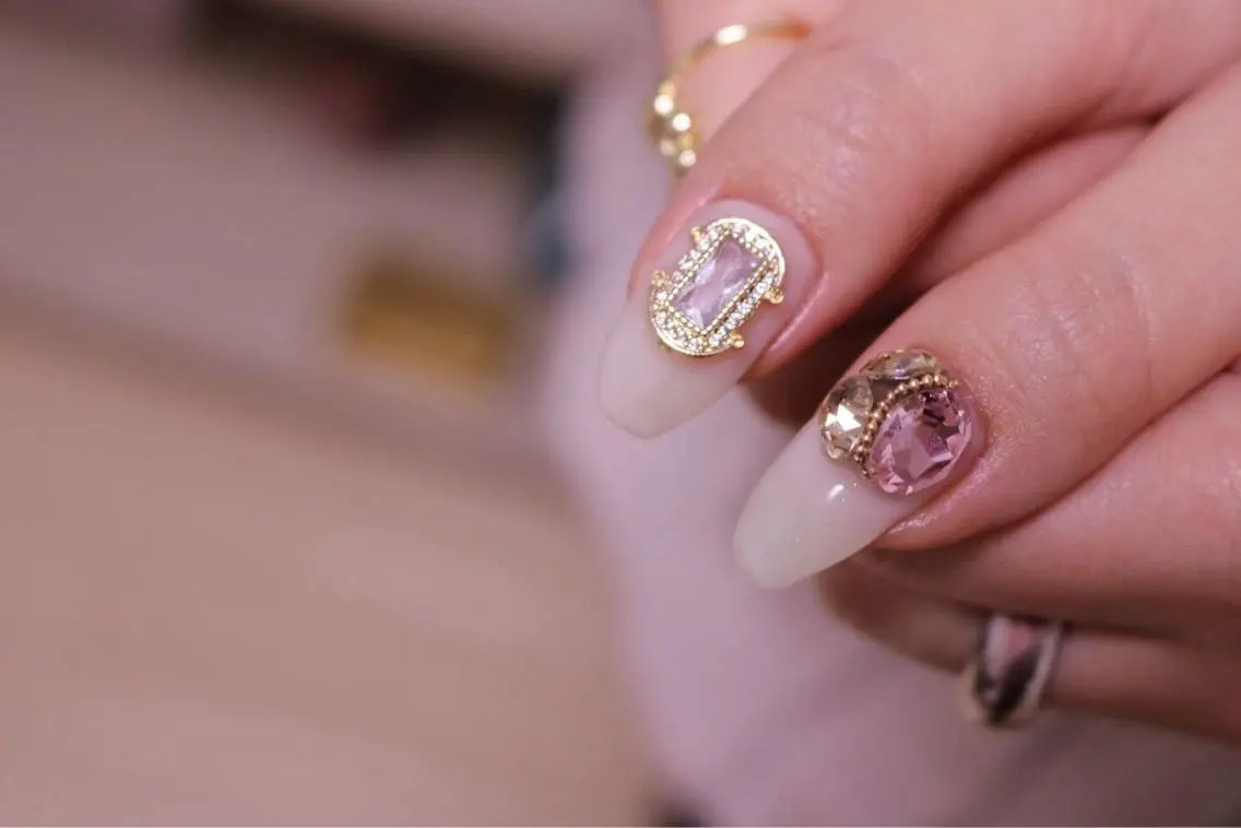 ネイル 長さ出し ジェルネイル 韓国ネイル 持ち込み ニュアンスネイル MH Nailのネイルデザイン