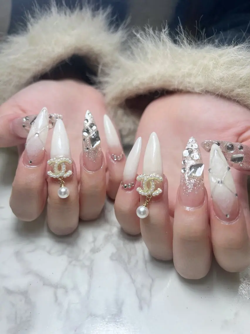 ネイル Garnet nailのネイルデザイン
