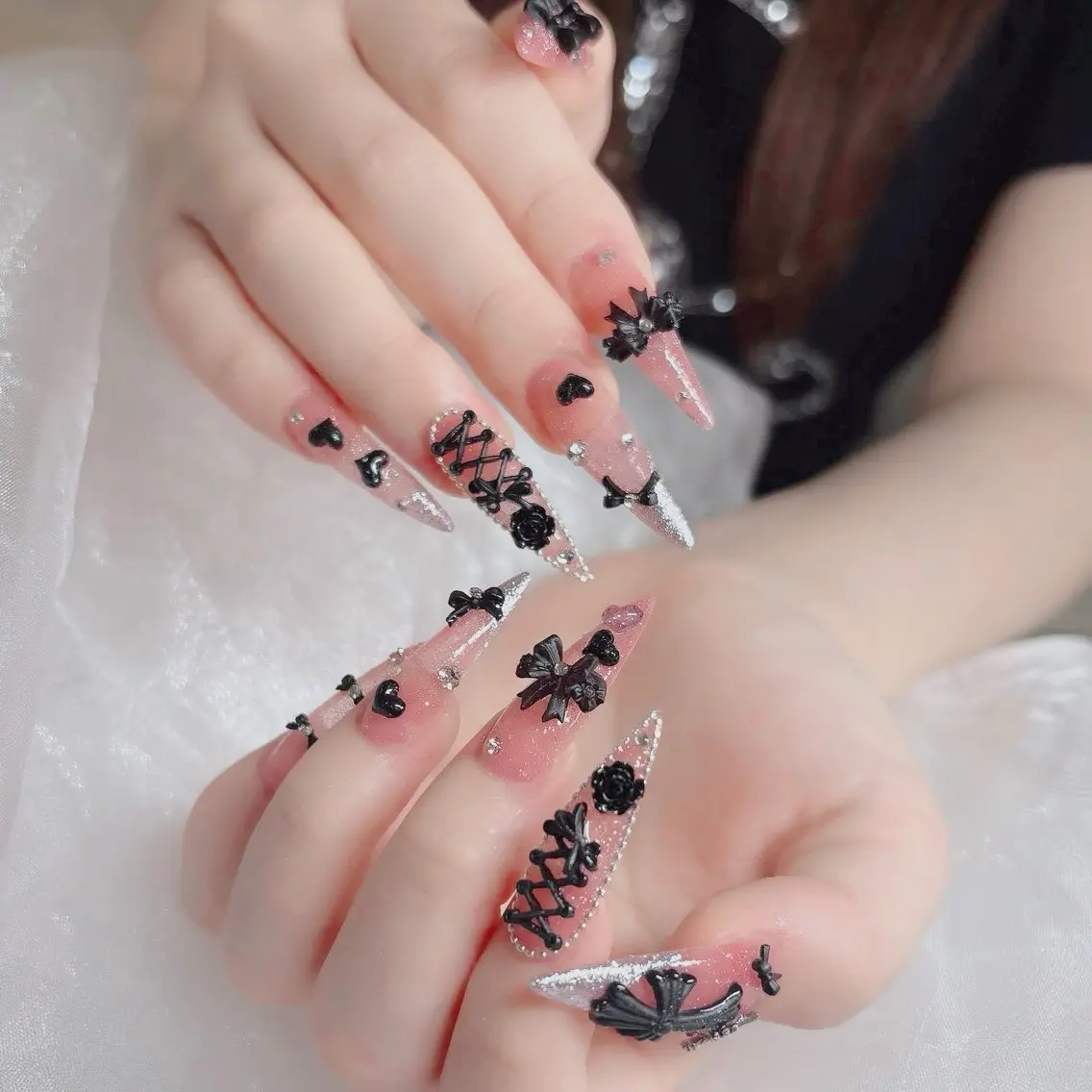 ネイル フットネイル フレンチネイル グラデーション 韓国ネイル ロングネイル ハンドネイル Hani Nail Salonのネイルデザイン