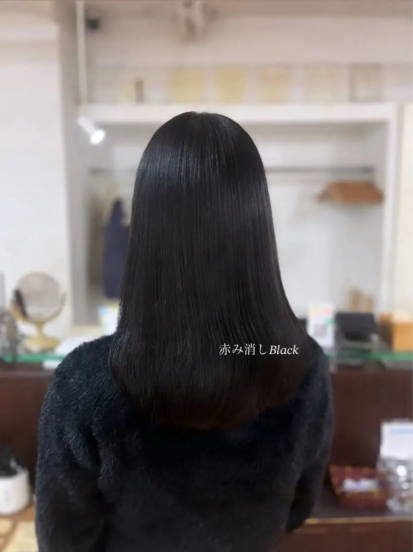 就活生にオススメ✨️黒染めしない寒色艶カラー🫐+1️⃣𝒔𝒕𝒆𝒑トリートメントの写真