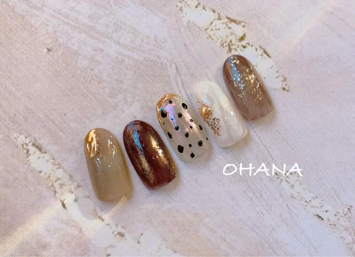 ネイル べっ甲ネイル フットネイル マグネットネイル ミラーネイル ニュアンスネイル nailroom OHANA🌴のネイルデザイン