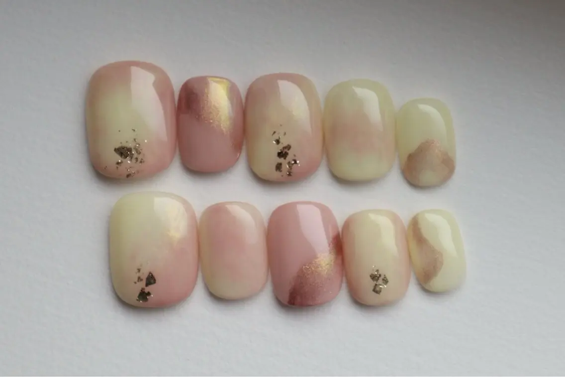 ネイル ニュアンスネイル ナツ komachiのネイルデザイン