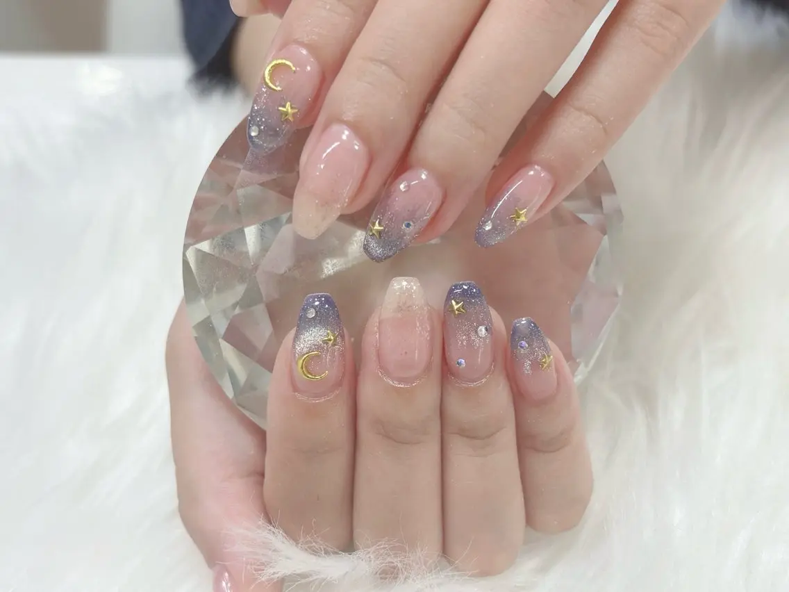 ネイル シンプルネイル ハンドネイル ビューティメイク ネイルのネイルデザイン