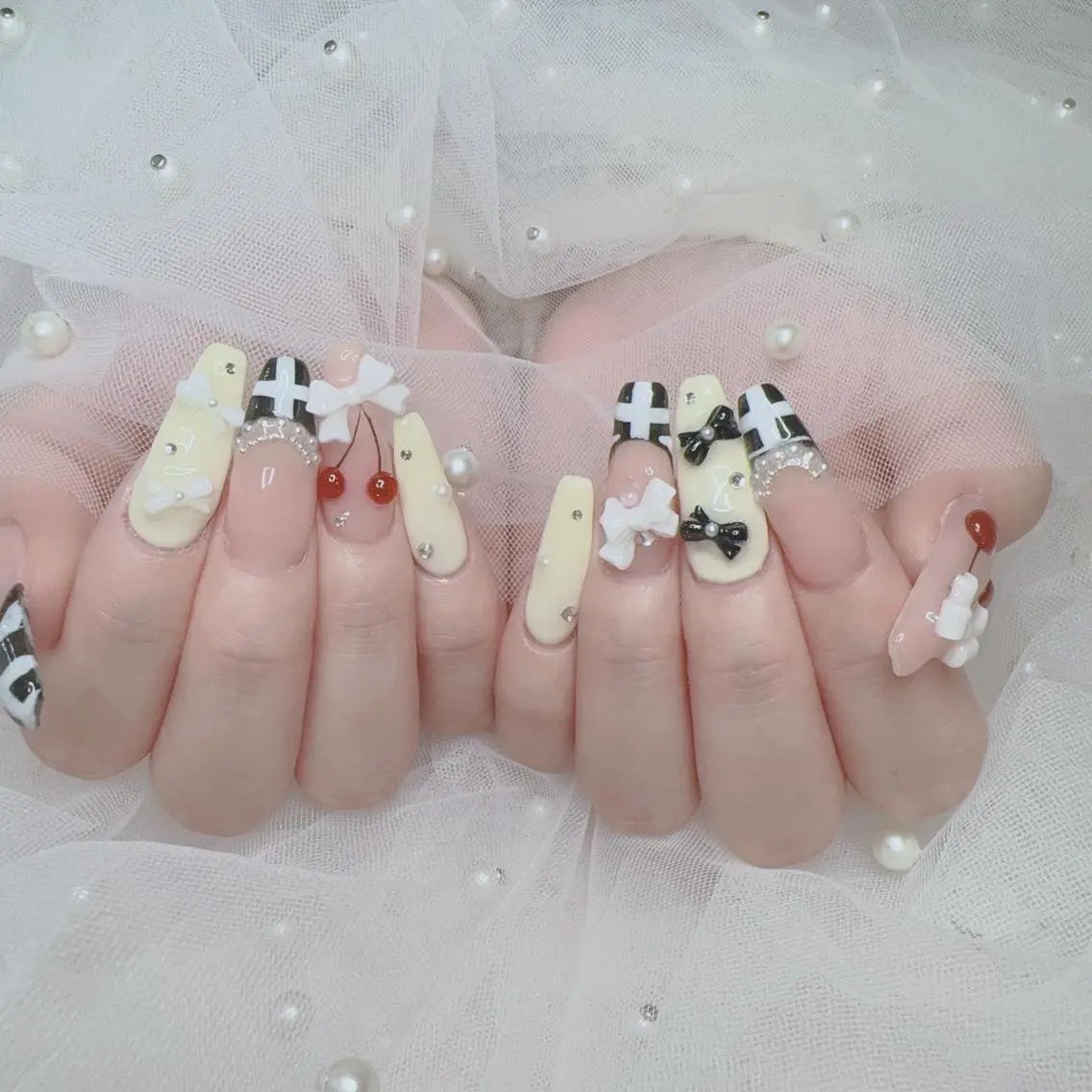 ネイル ハンドネイル 🎀シズカ nail🎀のネイルデザイン