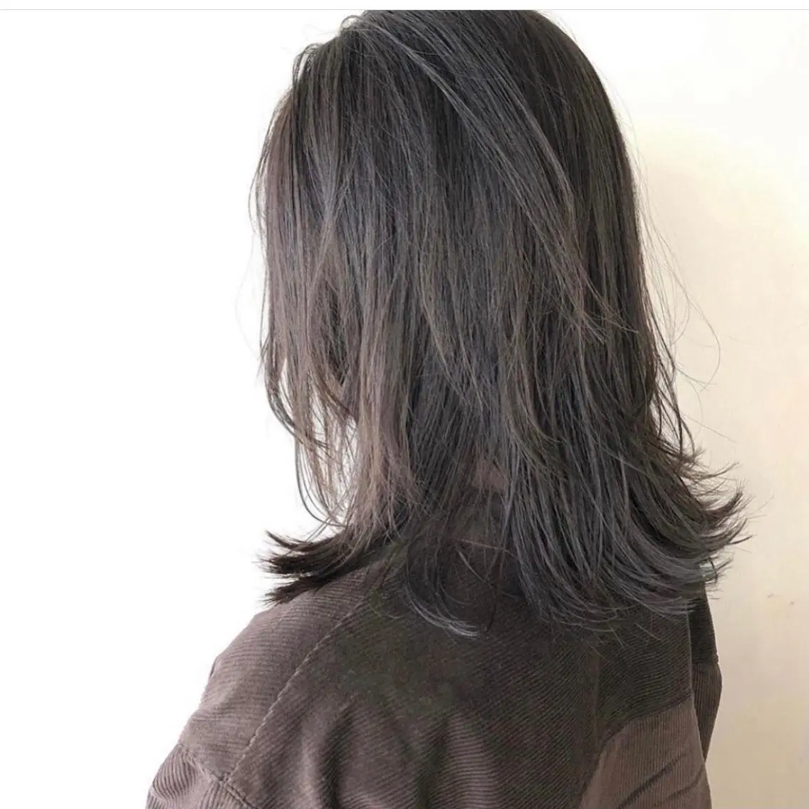 セミロング JINKIメンズ特化 メンズカットパーマのヘアスタイル