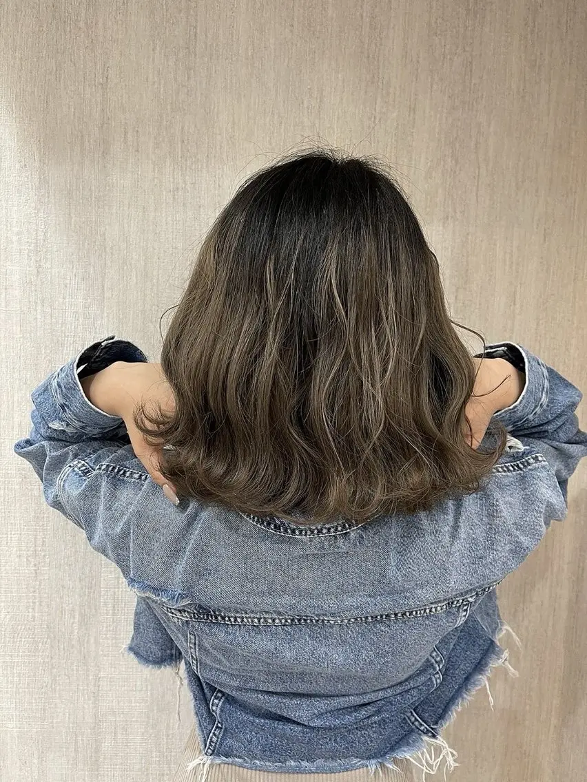 カラー 栗本 博史のヘアスタイル
