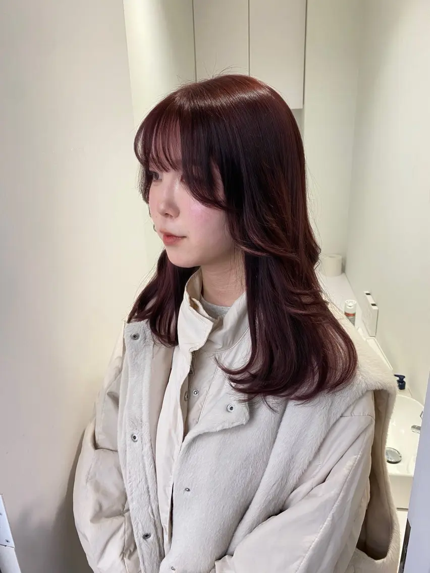 セミロング カラー ヘアカラー 韓国ヘア hinaka.のヘアスタイル