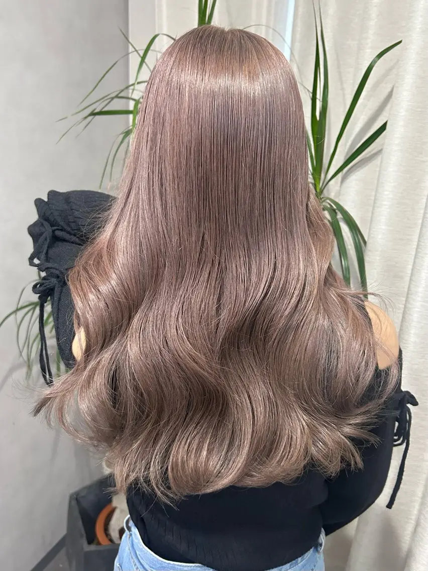 ロング ヘアカラー レイヤーカット/透明 感カラー🩵中村友美のヘアスタイル