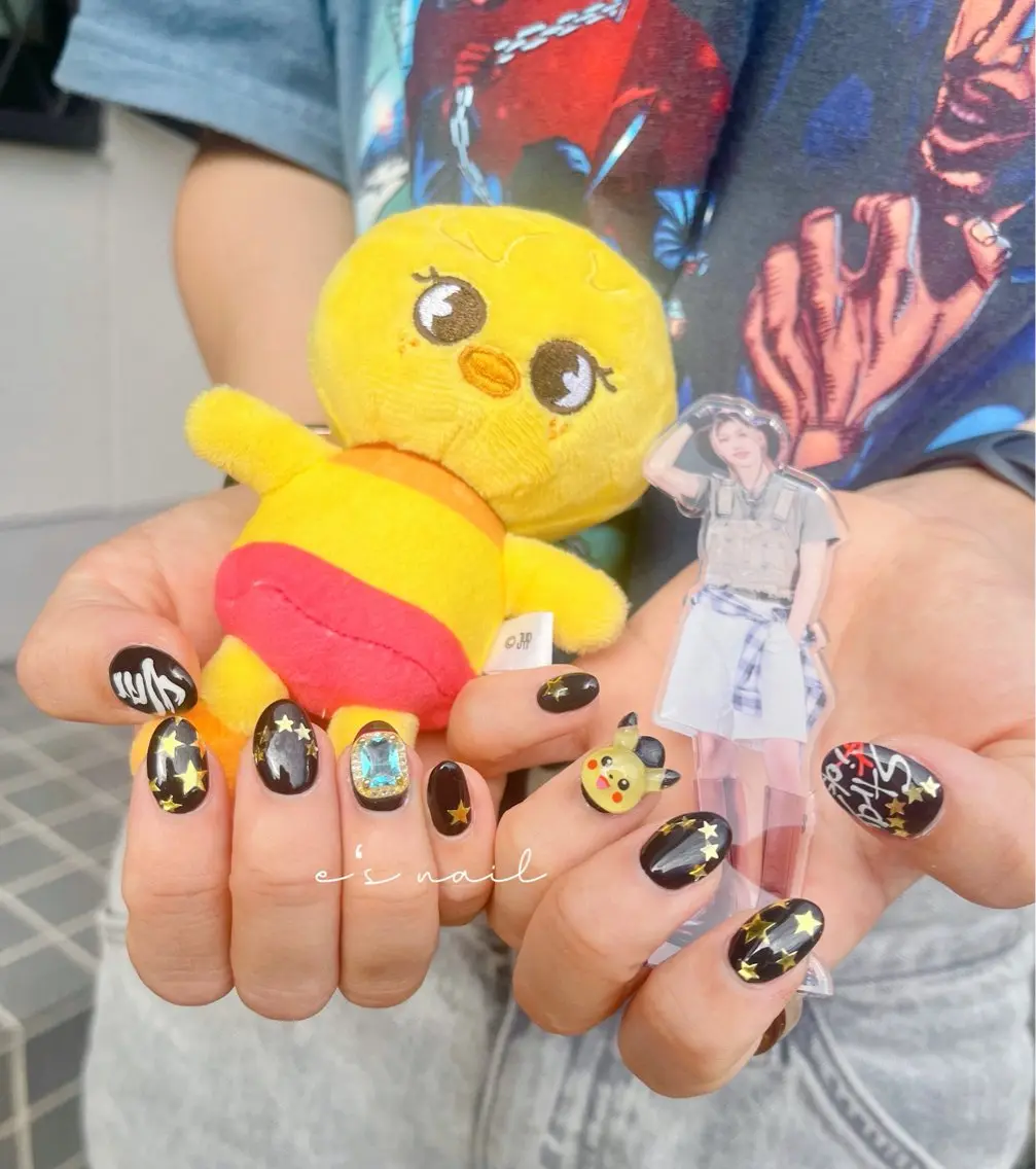ネイル アートネイル ハンドネイル ハンドケア e’s nail Lumièreのネイルデザイン