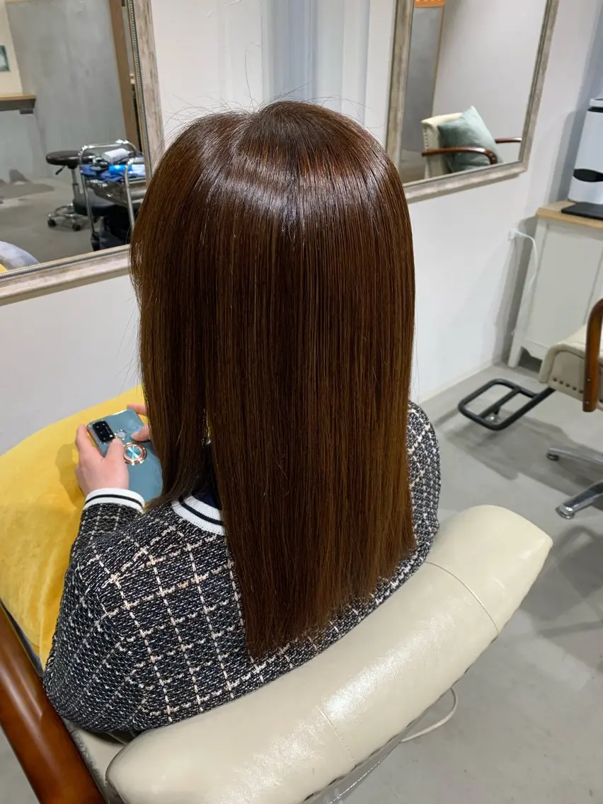 セミロング カラー ブラウンカラー 福永 ちひろのヘアスタイル