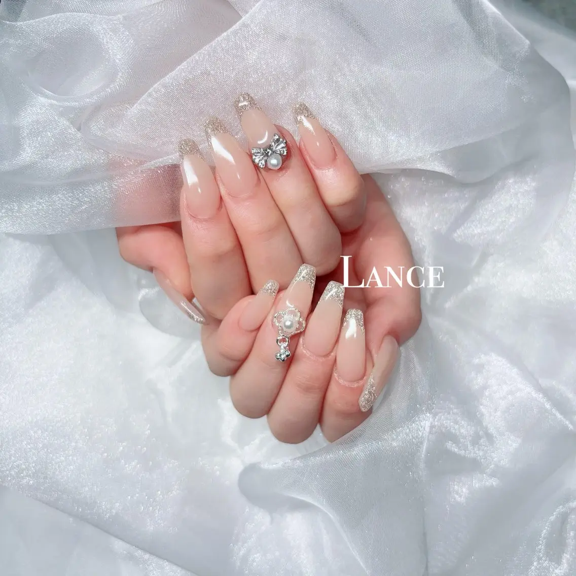 ネイル キラキラネイル 韓国ネイル 春ネイル ワンホンネイル 冬ネイル Lance nailのネイルデザイン