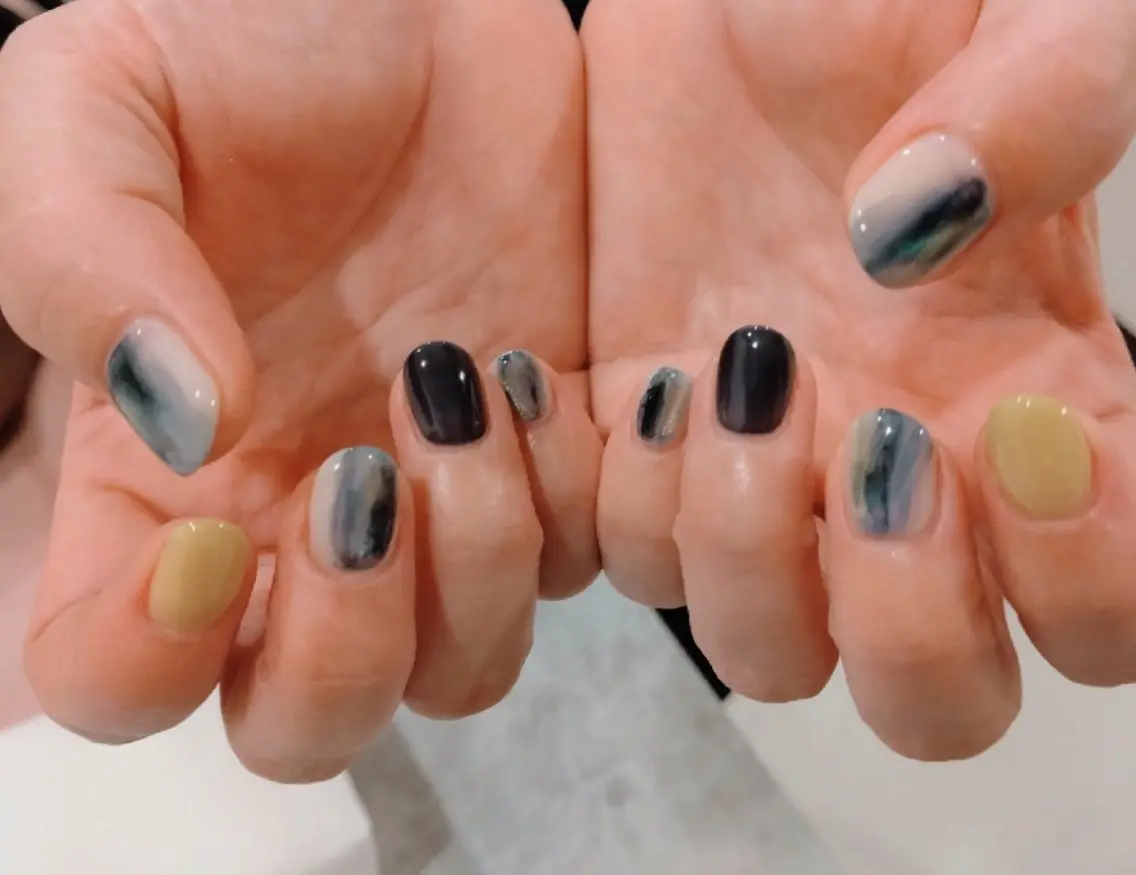 ネイル ハンドネイル nail -es-のネイルデザイン