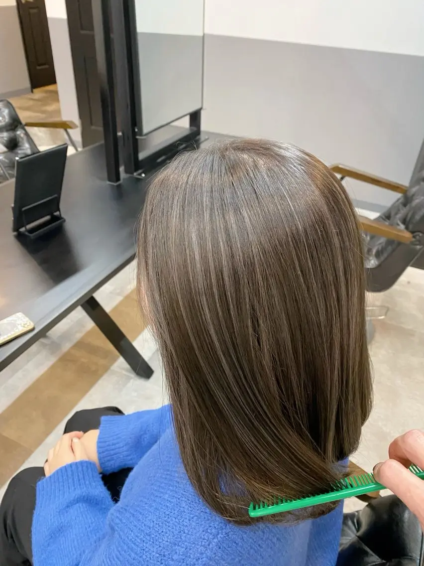 カラー ヘアカラー トリートメント ROI 【ロイ】のヘアスタイル