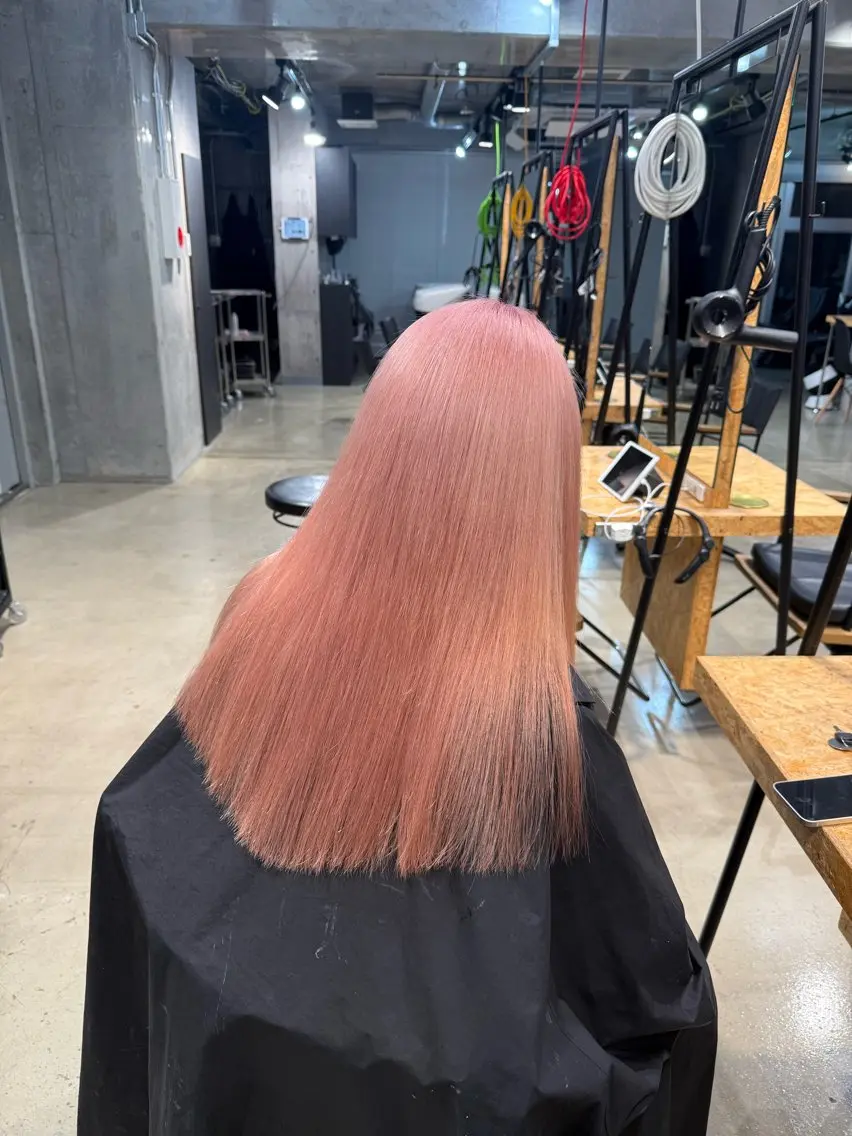 セミロング カラー ブロンド ピンクカラー ヘアカラー 【🥀履歴修正🥀】 ハイトーン職人/拓真のヘアスタイル