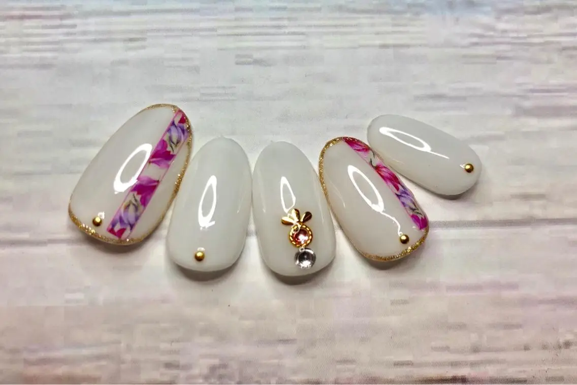 ネイル ホワイトニング🦷 ネイル💅LEAのその他イメージ