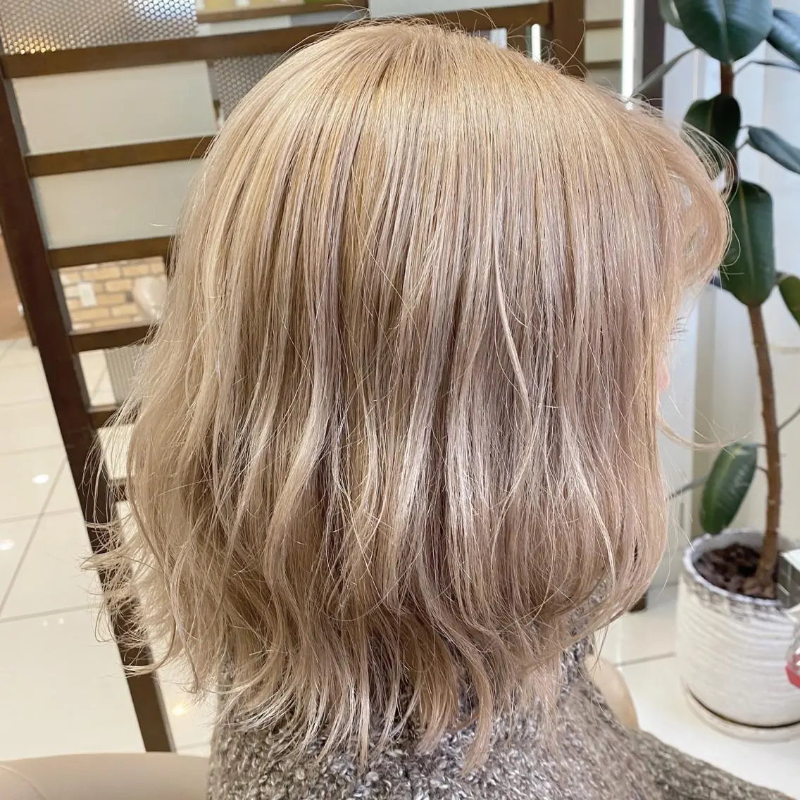 ショート カラー シールエクステ✨️韓 国羽エクステ🪽和希のヘアスタイル