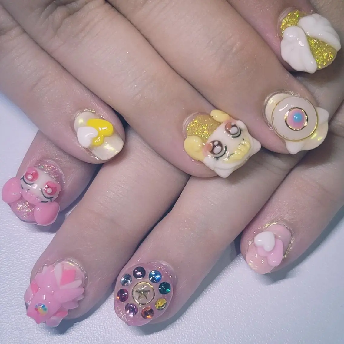 ネイル アートネイル ピンク 黄色 ハンドネイル よしだ ひろきのネイルデザイン