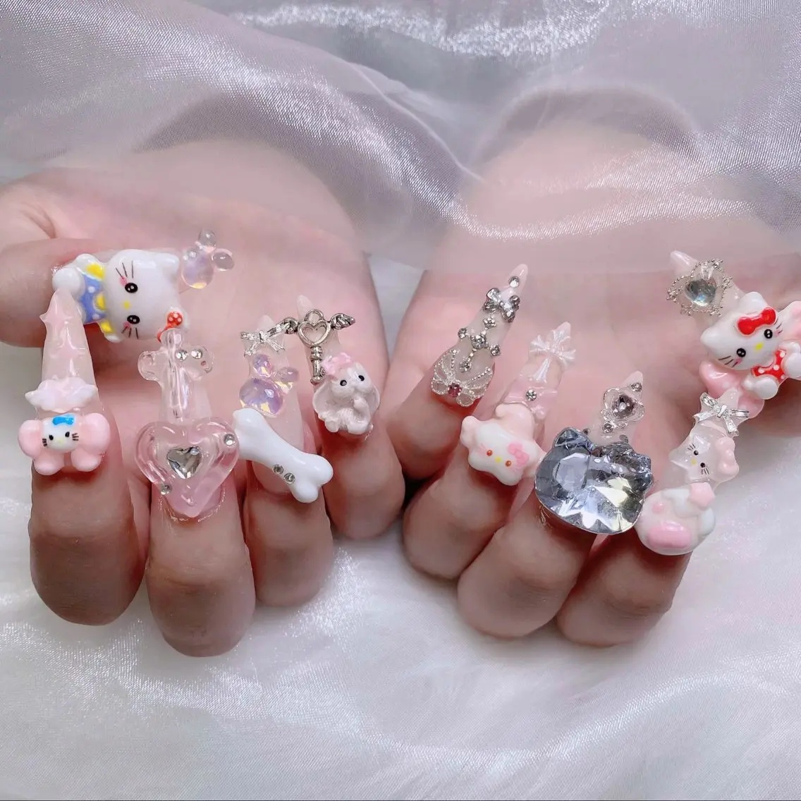 ネイル 成人式 ジェルネイル ネイルチップ ハンドネイル MoMoA Nail ネイル長さ出し専門店のネイルデザイン