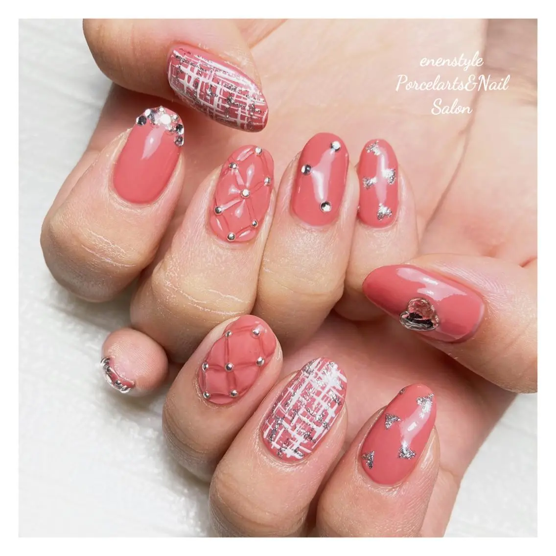 ミディアム ネイル 🐾enen style 🐾のネイルデザイン