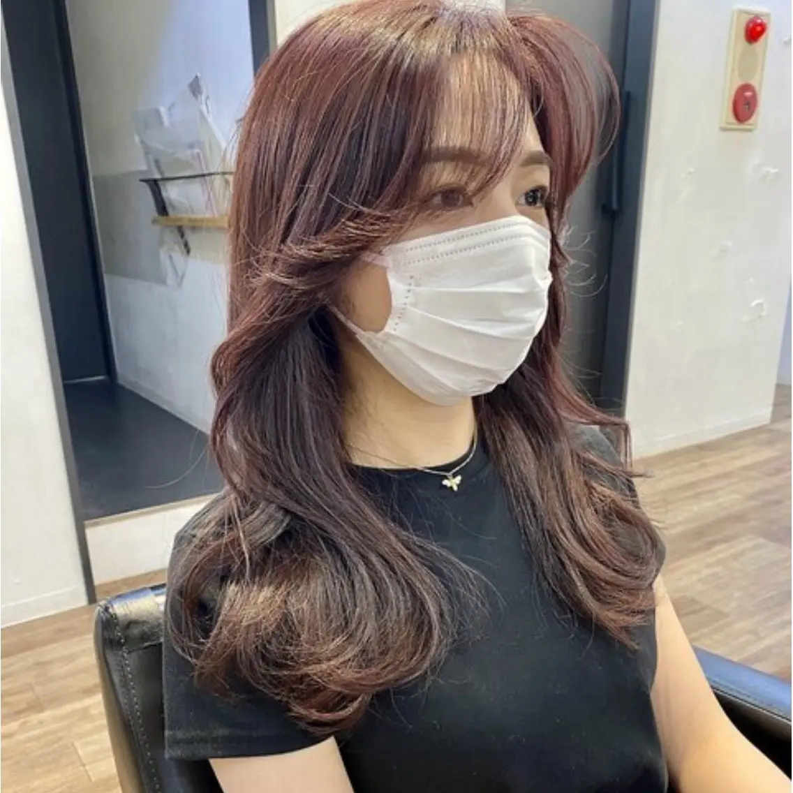 ロング カラー ブリーチ ブリーチなしカラー レッドカラー 顔まわりレイヤー 韓国風ヘア 🥣 hashi 🛋️のヘアスタイル