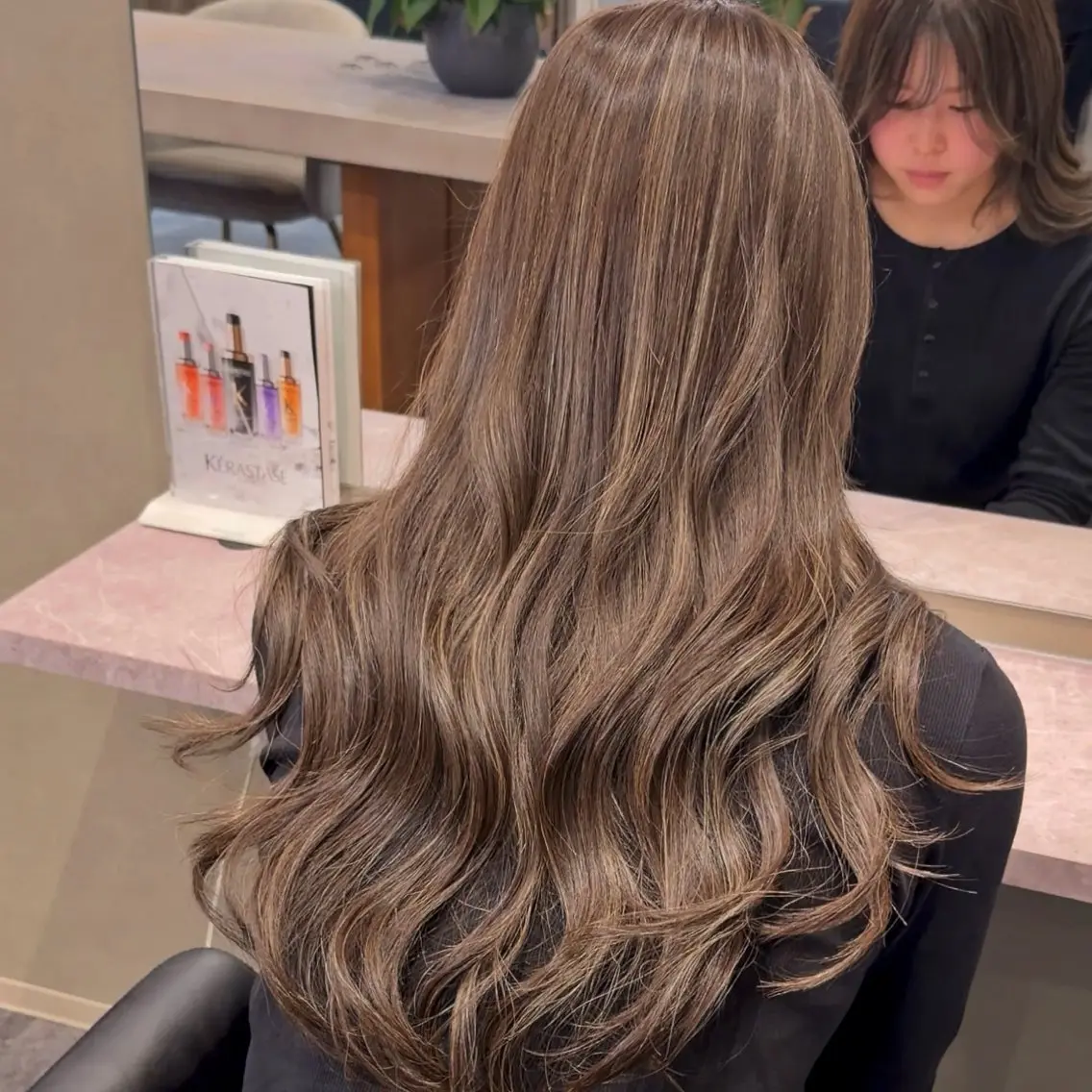 ロング カラー ハイライトカラー ハイライト ヘアカラー 🇺🇸海外デザイン iCON TOKYOのヘアスタイル